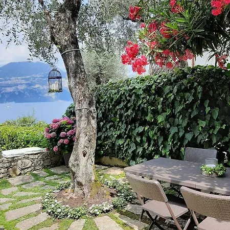 Casa Sul A * Brenzone sul Garda