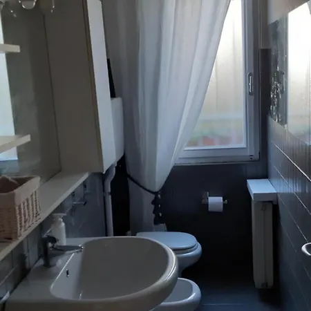 בית נופש Sul Con Pontile Privato A - Unique And Exclusive ברנצונה סול גארדה