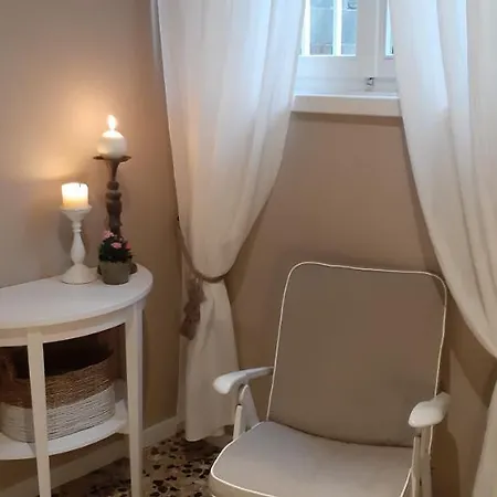 Sul Con Pontile Privato A - Unique And Exclusive